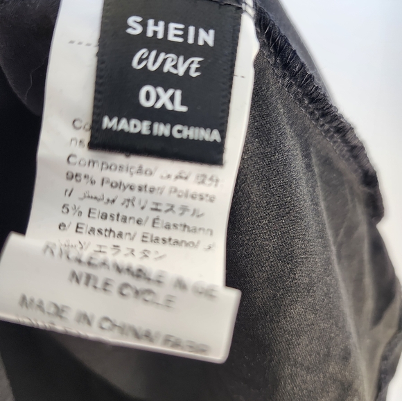 Lace trimmed belted top (brand new without tags) - Picture 4 of 4